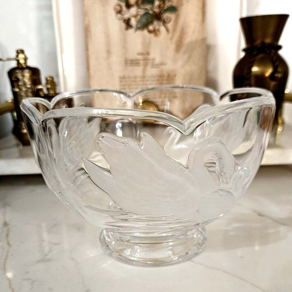 Vintage Teleflora 24% Lead Crystal Frosted Swan Footed Bowl, Made in France